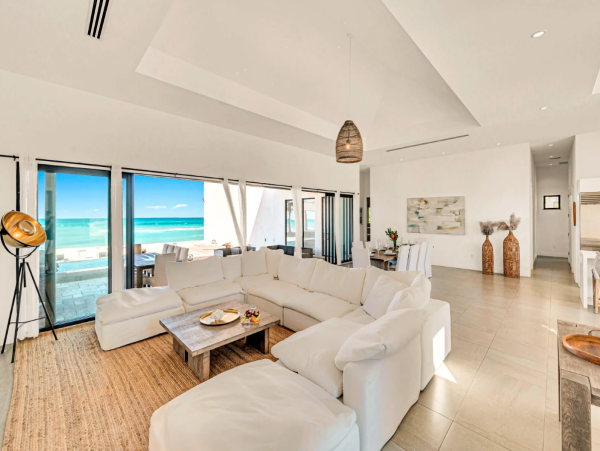 Luxurious Beach Villa in Bimini Bay - Your Ultimate Coastal Retreat